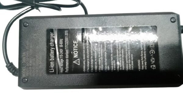 Cargador Batería Litio 10S 36V 3A