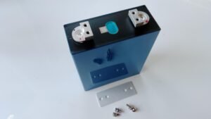 Celda Prismática LiFePO4 3.2V 304Ah